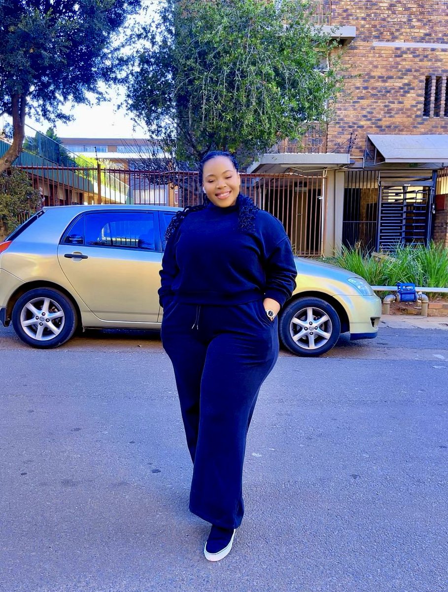 18Tshegofatso's tweet image. My biggest mistake I gave my heart to someone who needed a brain.