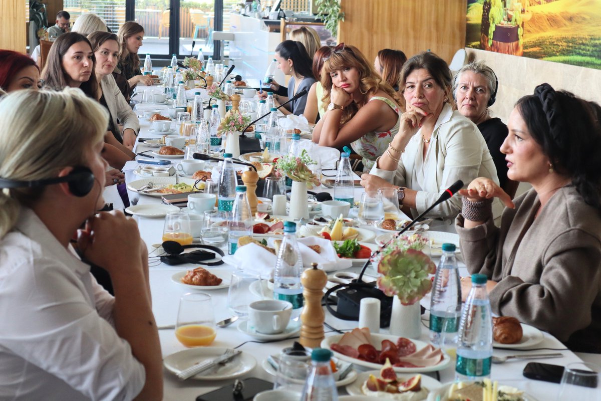 nancysoderberg's tweet image. Honored to host a Networking Brunch with women mayor candidates, former candidates, women in diplomacy & leadership, women in media & young leaders. Sharing experiences, celebrating #sisterhood and women’s leadership ahead of Kosovo’s local elections and beyond.