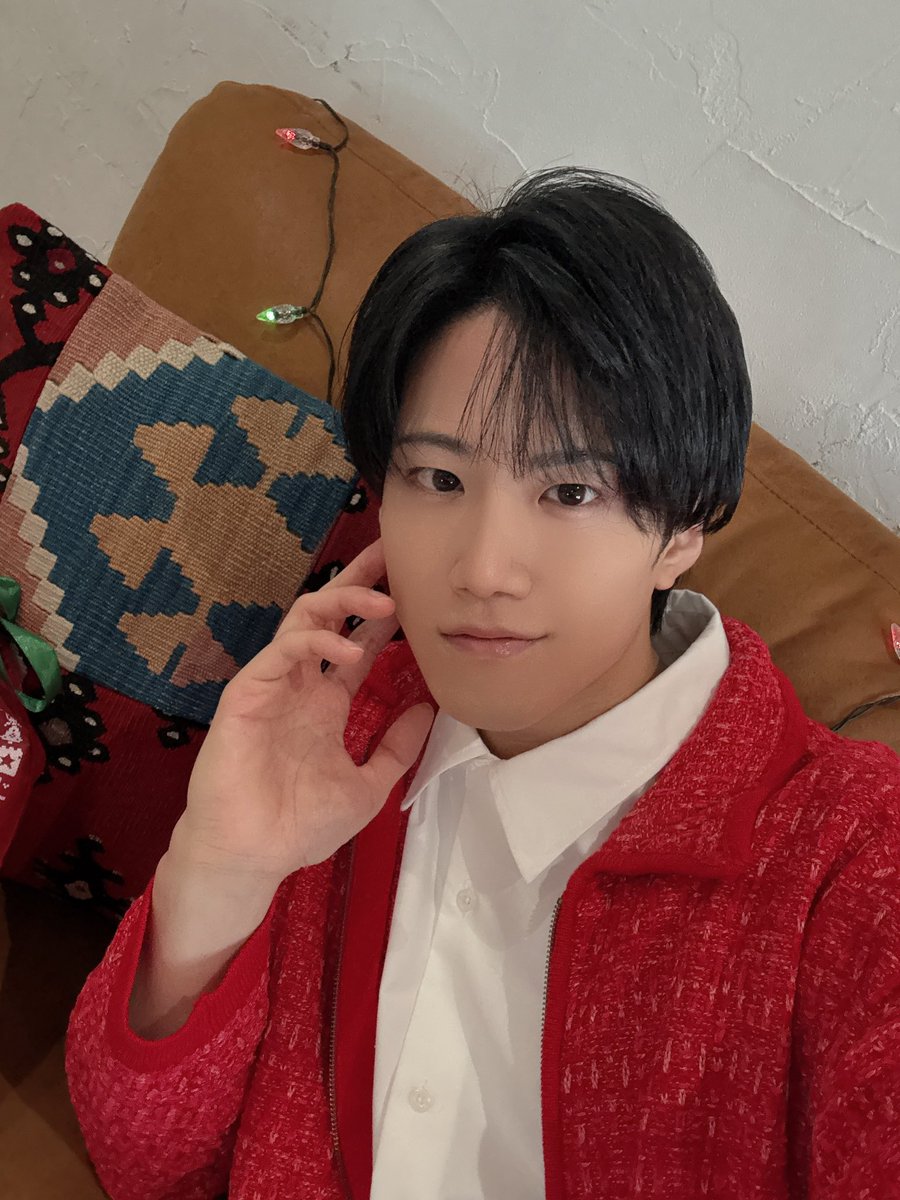 Leon_Kirita's tweet photo. OMNIA STAGE vol.5
舞台「苦闘のラブリーロバー」のチケット先行発売受付最終日となっております！！

ビジュアル先出しでこんな感じ！
存分に楽しんで演じていきますので、皆様のご予約をお待ちしております！！
#ラブロバ 
https://t.co/3URTQpQyHj https://t.co/p2Arp5x0fl