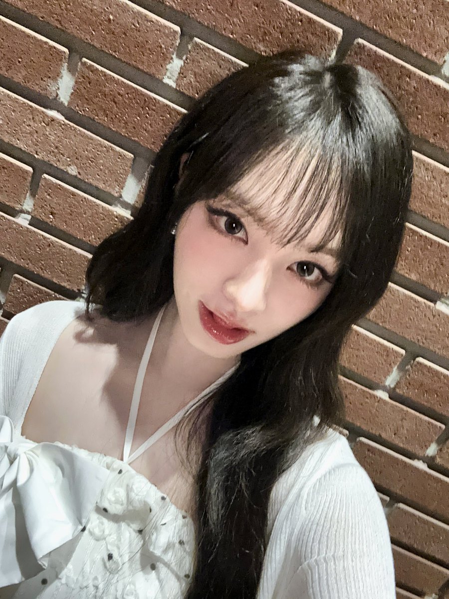 IVEstarship's tweet photo. 📸
250910 #뮤플리 #HOOK 완료 💕

감성 가득한 아름다운 보컬
티키타카 ♫⋆｡♪ 를 듣다 보니
시간이 HOOK 지나갔어요

(💧🥹 … 촉촉 … 🥹💧)

쏟아지는 보컬 플러팅을 직관하는
나는야 운이 좋은 Lucky DIVE 🍀

https://t.co/B1AdIOgrvO

#IVE #아이브
#LIZ #리즈
#IVE_SECRET 
#XOXZ #IVE_XOXZ
#MUPLY