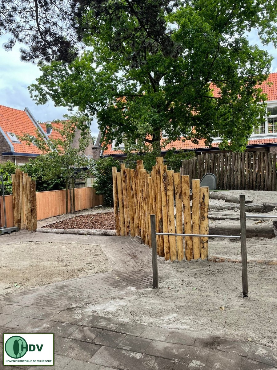 HenkHDV's tweet photo. Flink aan de slag geweest met diverse aanlegwerkzaamheden bij een kinderopvang.

#hoveniersbedrijfdevuursche https://t.co/Z3JbOoTQIv