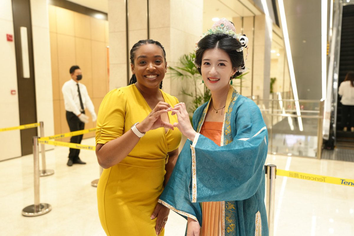 AmazingHanfu's tweet photo. The 3rd “China-LAC: Together for a Shared Future” Short Video Contest held its awards ceremony on Sept 8! Latin American influencers explored Chinese culture in hanfu and shared stories of cultural, tech exchange.#ChinaLAC #CulturalExchange #TogetherForTheFuture https://t.co/mez9kXiEAH