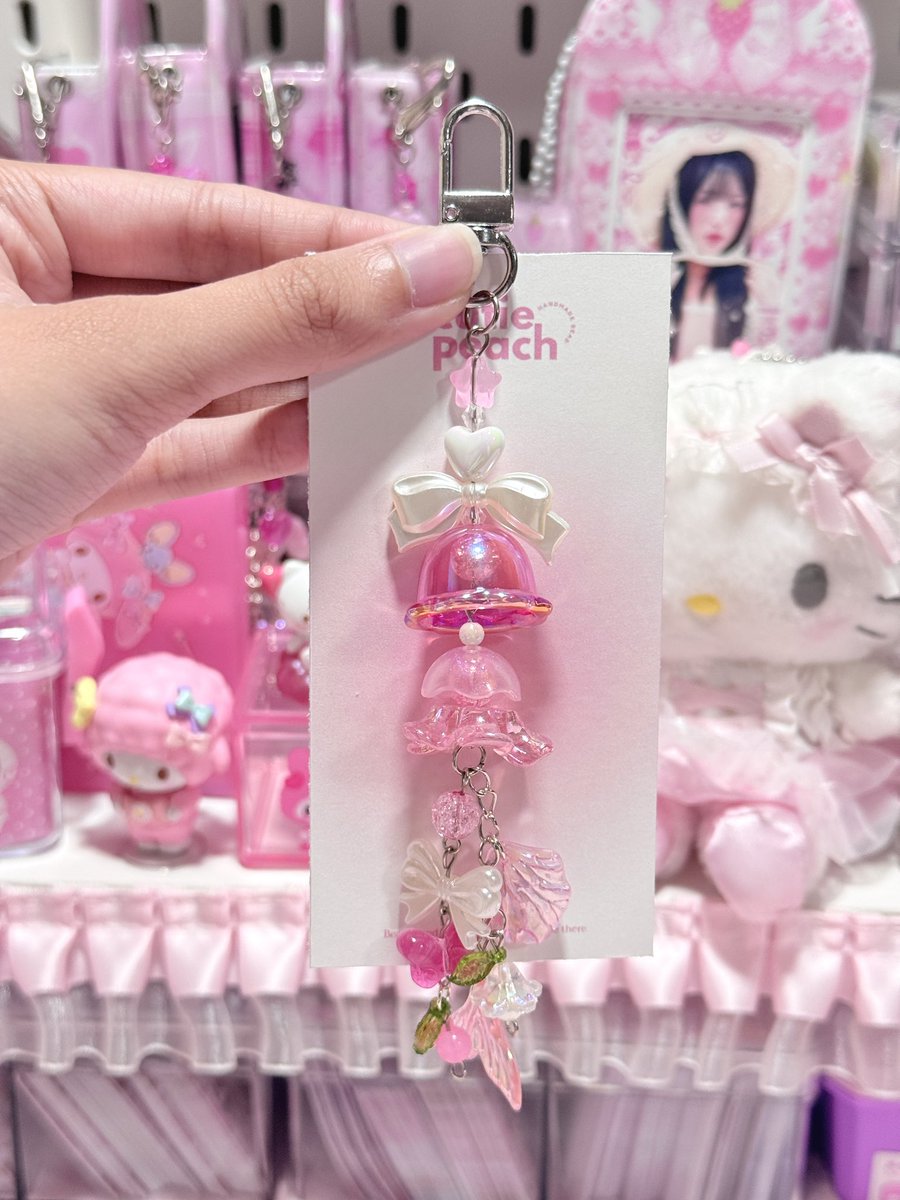 peachtoyouxr's tweet photo. 🙌🏻🎀 พวงกุญแจลูกปัดห้อยแฟ้ม แมงกะพรุน 🪼

🧸𓏔 ราคา 65 บาท

ค่าส่ง 35.-

👉🏻💟 สนใจเดมมาขอดูเพิ่มเติมได้นะคะ

#พวงกุญแจลูกปัด #hanmade #ตลาดนัดแฟ้มการ์ด #ตลาดนัดbus #ตลาดนัดive แฟ้ม #อุปกรณ์แพ็คการ์ด https://t.co/W4LPoNMH00