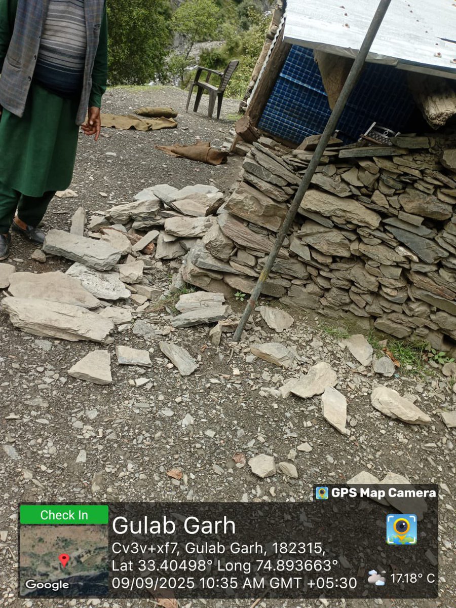 abid_hussain017's tweet image. Heartbreaking! Govt PS Bachalla, Dewal A, Tehsil Mahore lies in ruins – broken chairs, damaged walls, no dignity for our children’s education. Authorities must act NOW before the future of our kids collapses with these walls.@sakinaitoo 
@MahoreSub @DMReasi @erkhurshied