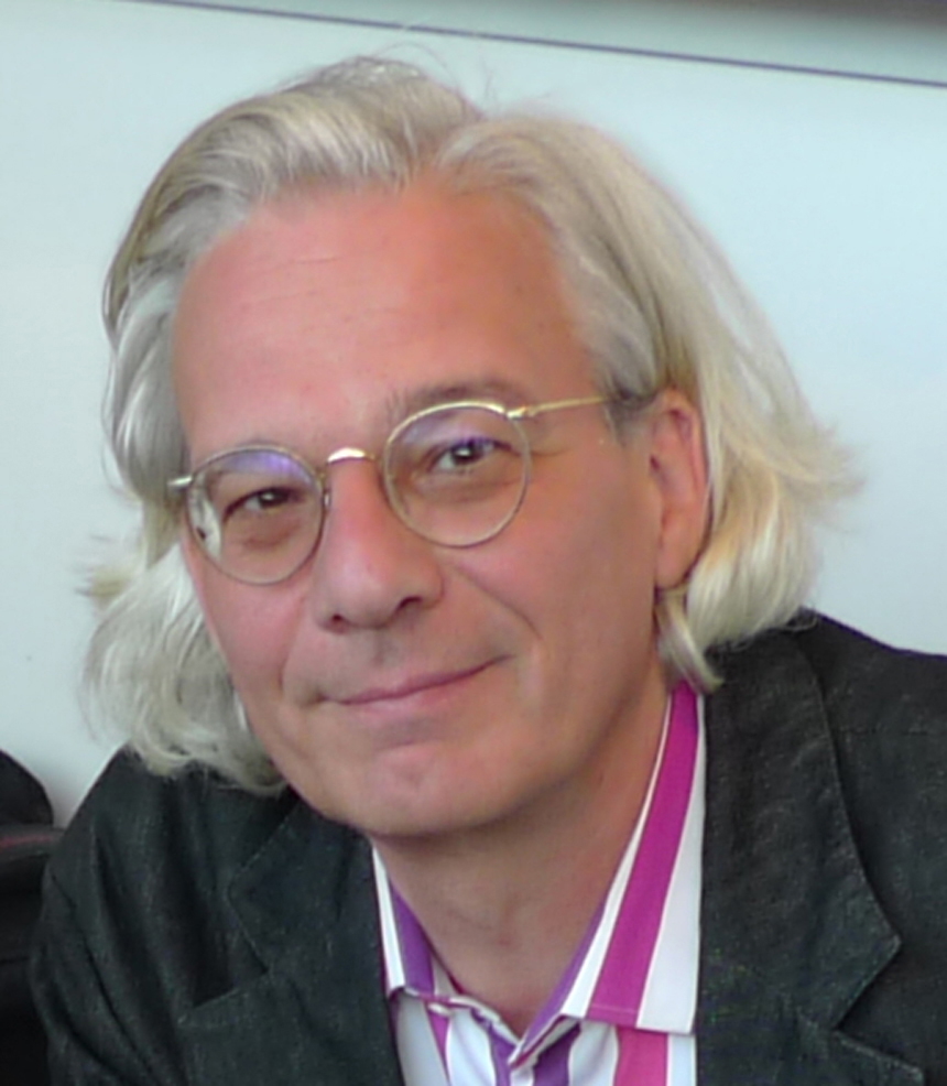 Die urban geprägte Landschaft kann vieles, aber ist sie auch «schön»? Martin Schmitz findet ja! Weshalb zeigt er an seinem Online-Vortrag mit anschliessender Diskussion, der am 30.09.2025, 12:15–13:30 Uhr stattfindet. Der «Spaziergangswissenschaftler» Martin Schmitz ist Dozent,