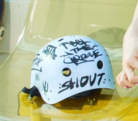 ryuupaws's tweet image. Hints/Lyrics we got from 'Not Just Pretty' Concept Photos today : 

- MAMMA MIA ! You wanna be like me
- Feel The Groove 
- Don't Stop The Hurricane 
- Shimmer &amp;amp; Shout 
- Gimme ! Gimme ! 
- Like a RaceCar