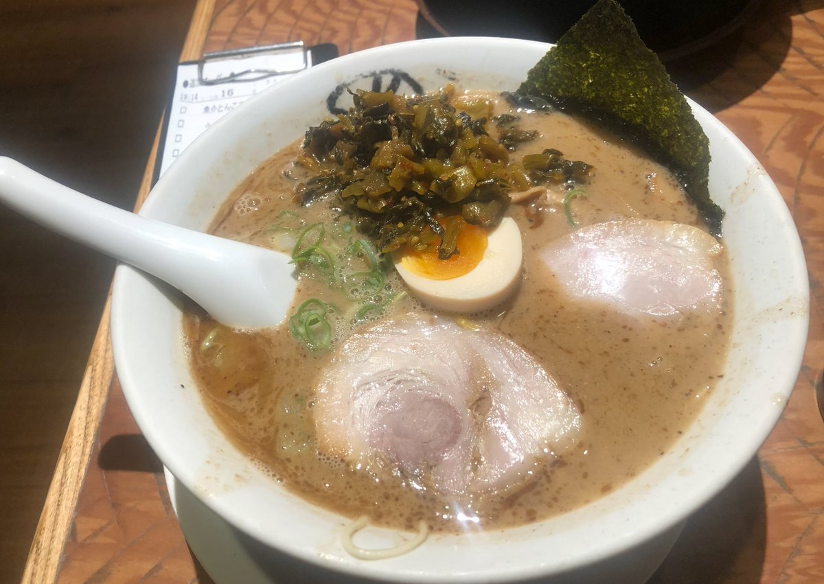 お疲れ様です‼️
今週も半分が過ぎ
明日からは後半戦ですね。
まだまだ☀️暑い日が
続いていますが
頑張っていきましょね😃。
本日は先週末プール遠征🚗
おまけ画像と
当日食べた美味しいもの報告😅。
今週くらの暑さなら
まだまだ屋外プール
営業できますよね💦。