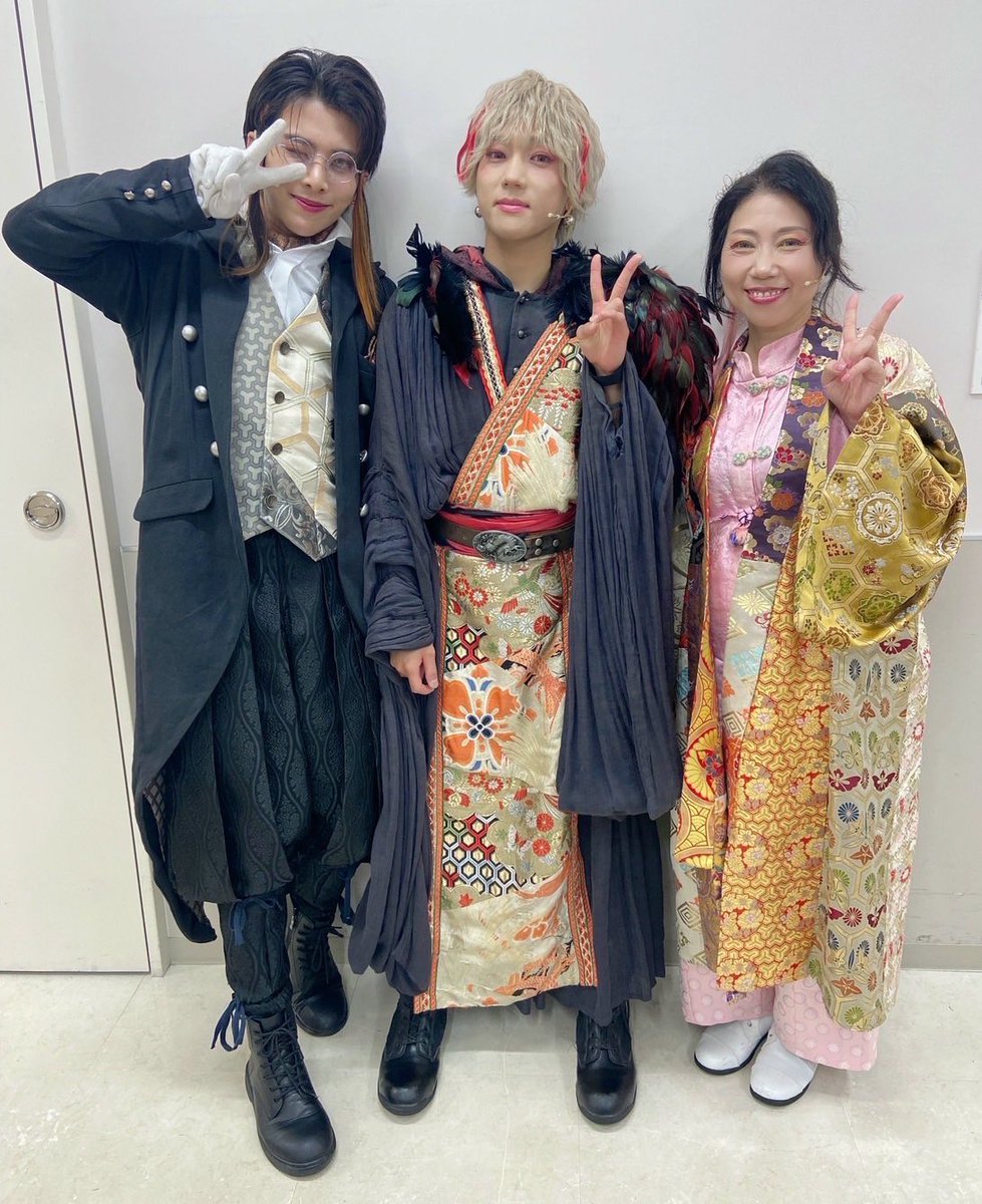 ザンヨウコ tweet media