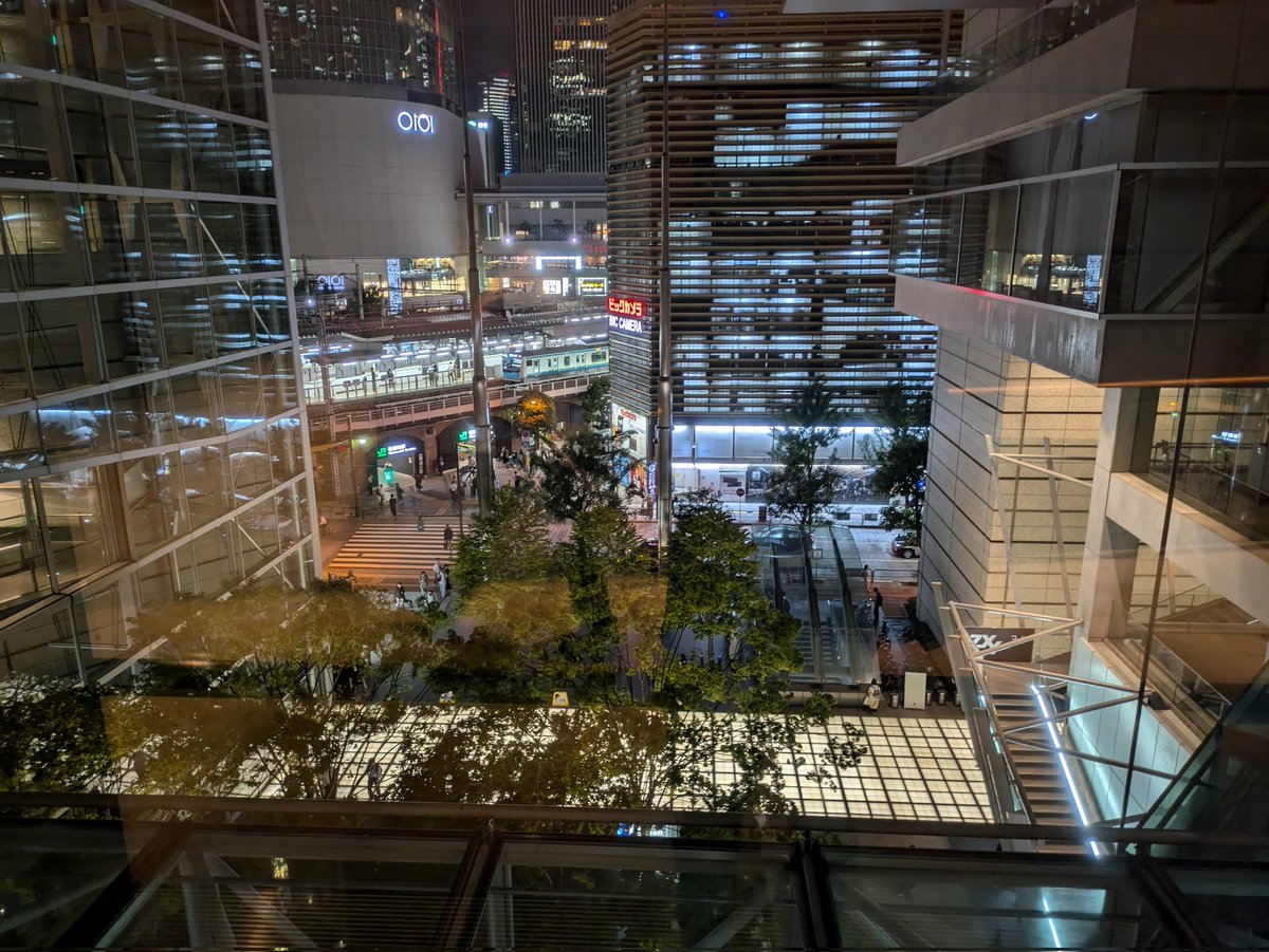 会場からお外の風景😆🎶
いよいよ始まるー！！✨✨✨✨
#SARDUNDERGROUND