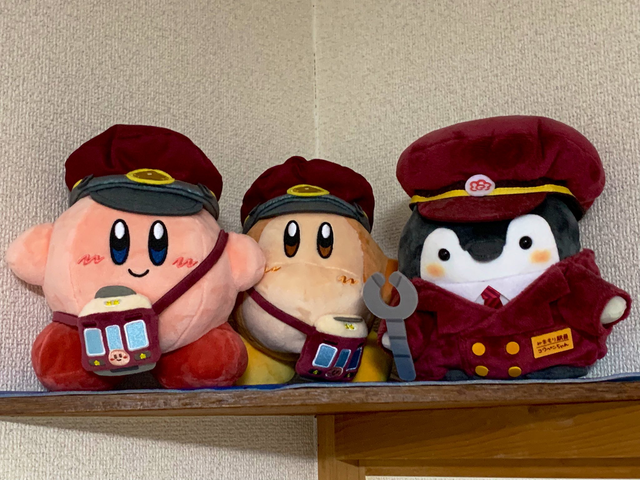完売品】カービィ 阪急電車コラボ ぬいぐるみ2体＋ノベルティ 新品・未
