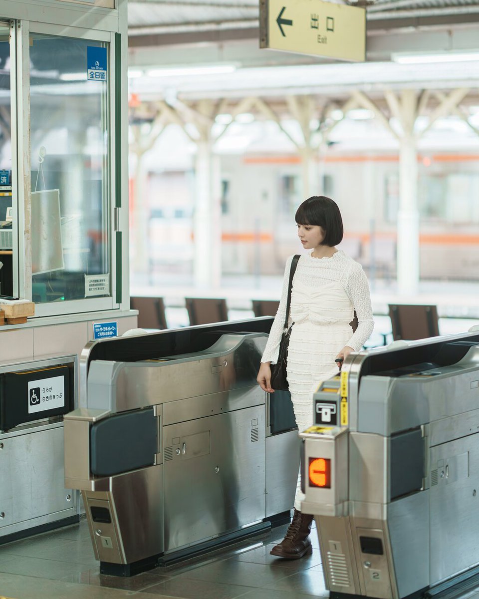 ekiben_aratake's tweet photo. 松阪市とJR東海のタイアップ沿線観光PR動画~JR東海 名古屋駅 中央改札前通路の大きな柱に多数設置されているデジタルサイネージに登場し、ちょうど今「TAVISIT松阪編」が流れてます
https://t.co/rGBX7rIM5m
#TAVISIT
#JR東海
#駅弁のあら竹
#松阪市
#松阪観光 https://t.co/l4DUp4n6Z3