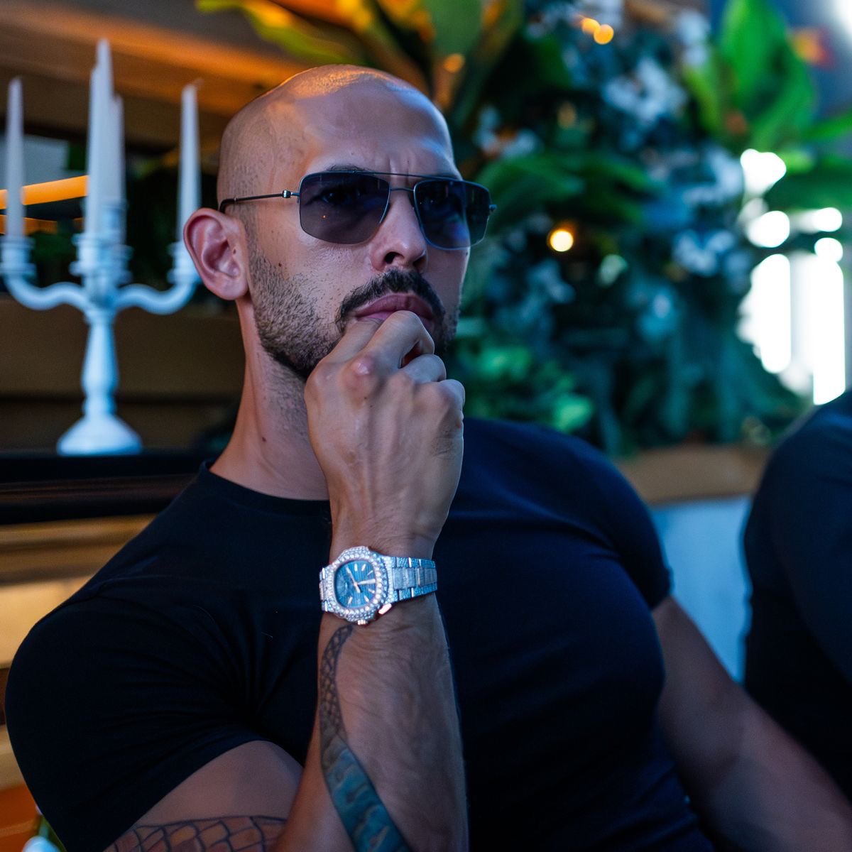 Neo__Hq's tweet image. 🚨🇺🇸#BREAKING: Andrew Tate pledges $1M for Iryna Zarutska’s U.S. murals, following Elon Musk’s earlier $1M pledge.