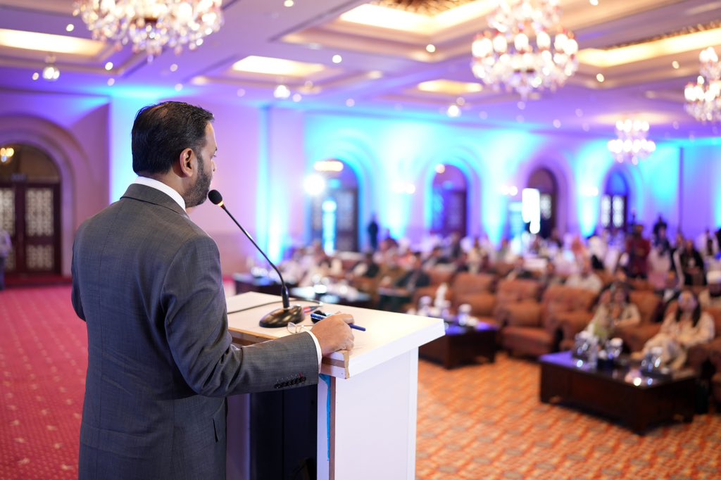 وزیرِ صحت سید مصطفیٰ کمال کا بالغ بچوں کی غذائیت اور ماں کی صحت سے متعلق پائلٹ پروجیکٹ کی تقریب سے خطاب۔

🔹 ماہرین کے مطابق پاکستان کی 68% بیماریوں کی وجہ آلودہ پانی ہے، صاف پانی کی فراہمی سے یہ بیماریاں ختم کی جا سکتی ہیں۔
🔹 ہیلتھ سسٹم سے منسلک تمام اتھارٹی کو اپنی پالیسیوں کا