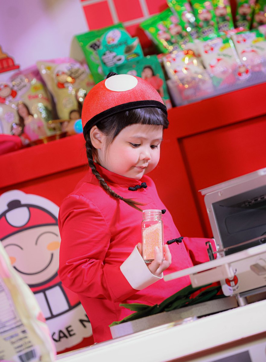 ส่งต่อความน่ารักของ เถ้าแก่เกล พรีเซนเตอร์สุดน่ารักคนใหม่ล่าสุดของเถ้าแก่น้อย ณ อีเวนต์เปิดตัวสุดพิเศษที่เซ็นทรัลเวิลด์ ❤️

#เถ้าแก่น้อยXเถ้าแก่เกล
#เถ้าแก่น้อย #centralwOrld #Abigail #เจ๊เกล
#แอบิเกล #chomismaterialgirl