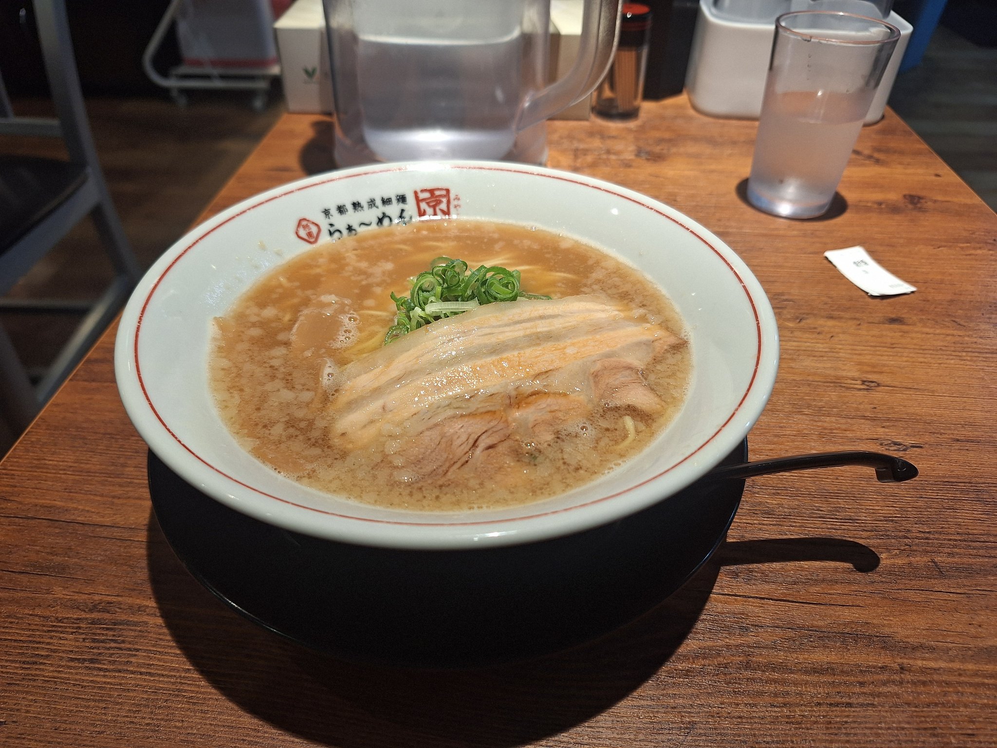 ラーメン by telecaster1976 : 麺FACTORY JAWS 4th 北浜店 (麺