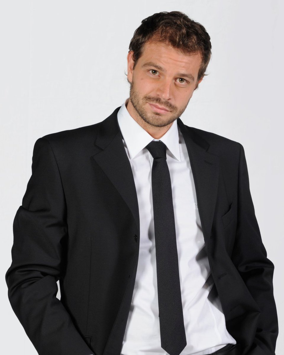 Ciao Paul 🤍

Martedì mattina è venuto a mancare Paul Baccaglini, un nostro inviato che ha fatto parte della squadra de Le Iene qualche anno fa. 

Abbracciamo forte tutta la sua famiglia.