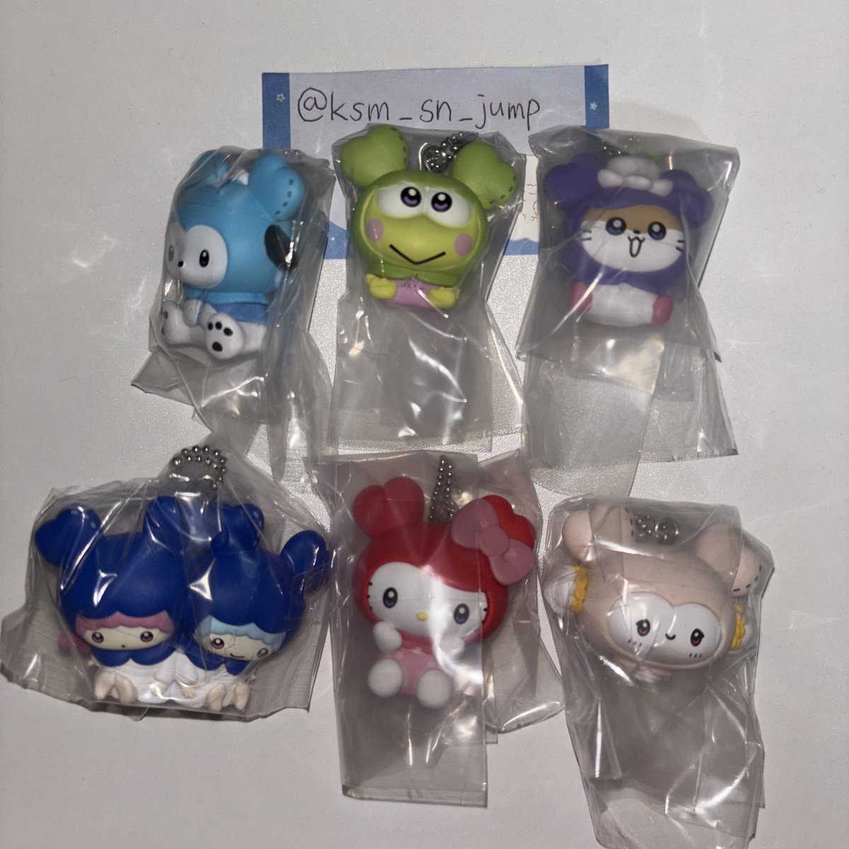 TWICE LOVELYS × SANRIO （サンリオ）CHARACTERS マスコットチャーム　交換

譲→画像

求→ジヒョ（シナモロール）
　　　ミナ（クロミ）

大阪（天王寺>梅田>難波 等）手渡し希望、
気軽にご連絡ください🙇🏻‍♀️
#TWICE　#TWICE交換　#ガチャガチャ交換　#サンリオ