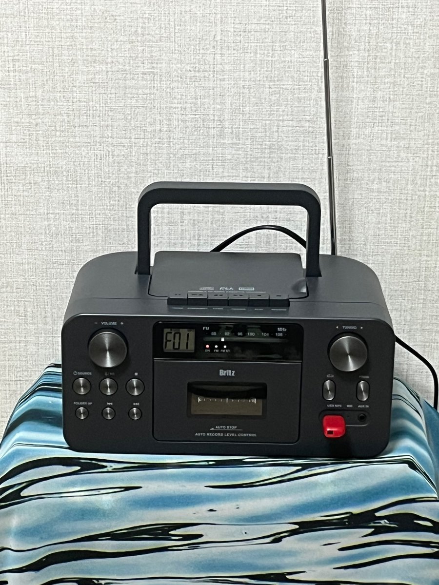 뽀모도로 타이머랑 라디오 로 핸드폰과 멀어질 결심을 함。。。