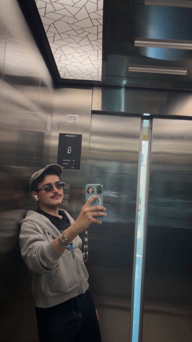 🎧 (@iamdamonddd) on Twitter photo 