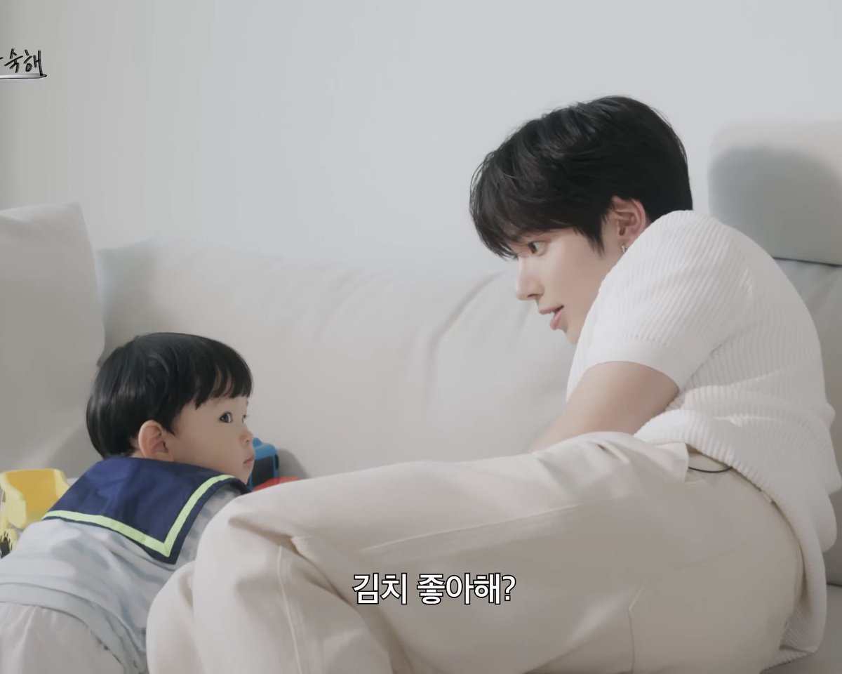 they both looked extremely cute in this shot