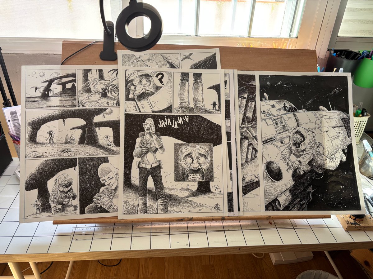 POR FIN..! Después de 3 años e interrupciones mil. He acabado las últimas 8 páginas pertenecientes al epílogo de EL PROTOCOLO de casi 100 páginas.