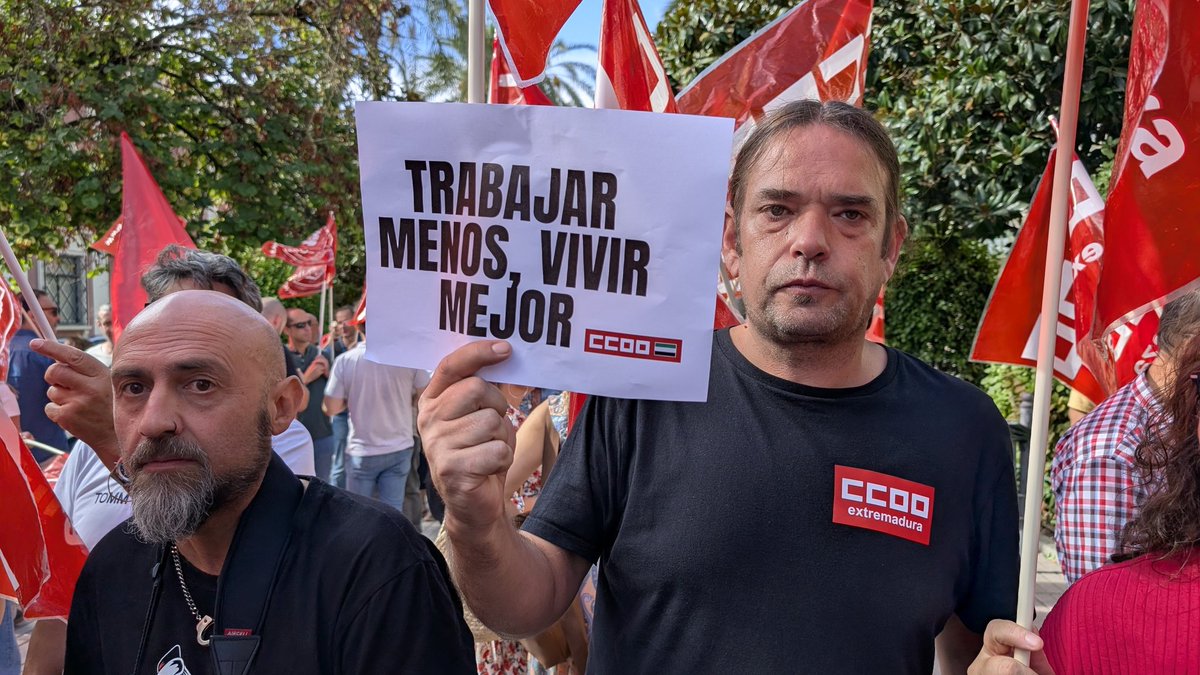 ccoo_ext's tweet image. 🔴Hoy nos concentramos en Badajoz en defensa de la jornada de 37,5 h a la semana

Exigimos que no sé bloquee la tramitación de la Ley en el Congreso 

➕️Más tiempo, salud, conciliación, y empleo 

#ReducciónDeJornadaYA