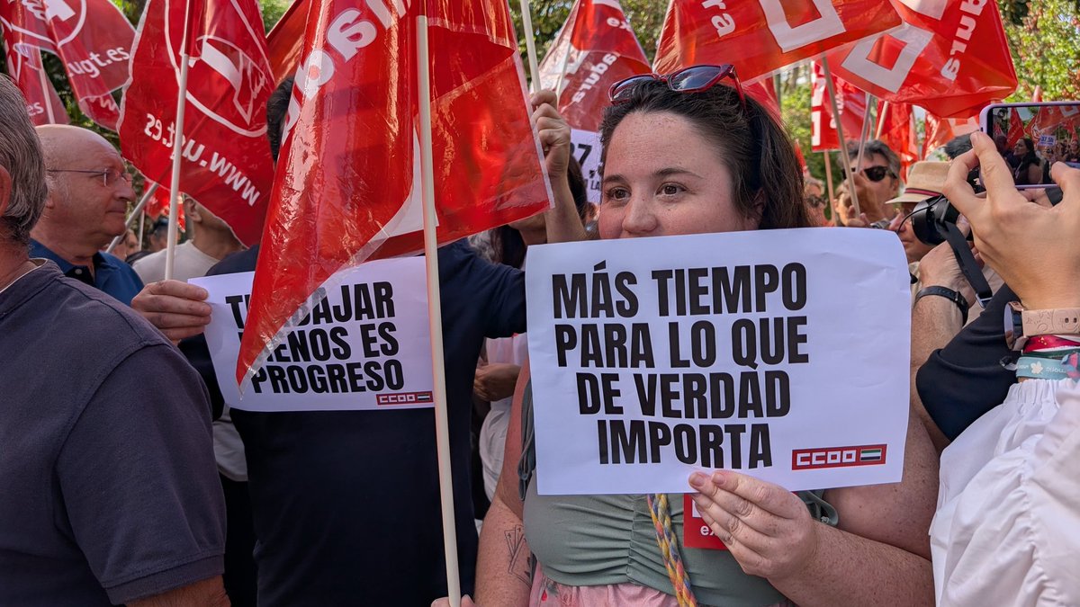 ccoo_ext's tweet image. 🔴Hoy nos concentramos en Badajoz en defensa de la jornada de 37,5 h a la semana

Exigimos que no sé bloquee la tramitación de la Ley en el Congreso 

➕️Más tiempo, salud, conciliación, y empleo 

#ReducciónDeJornadaYA
