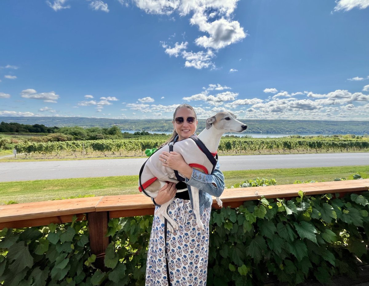 In honor of Mom lady’s birthday today, sharing this quote from Betty White: 
“The older you get the better you get, unless you are a banana.“ 😁

And I let her pick me up for this photo. 🫣