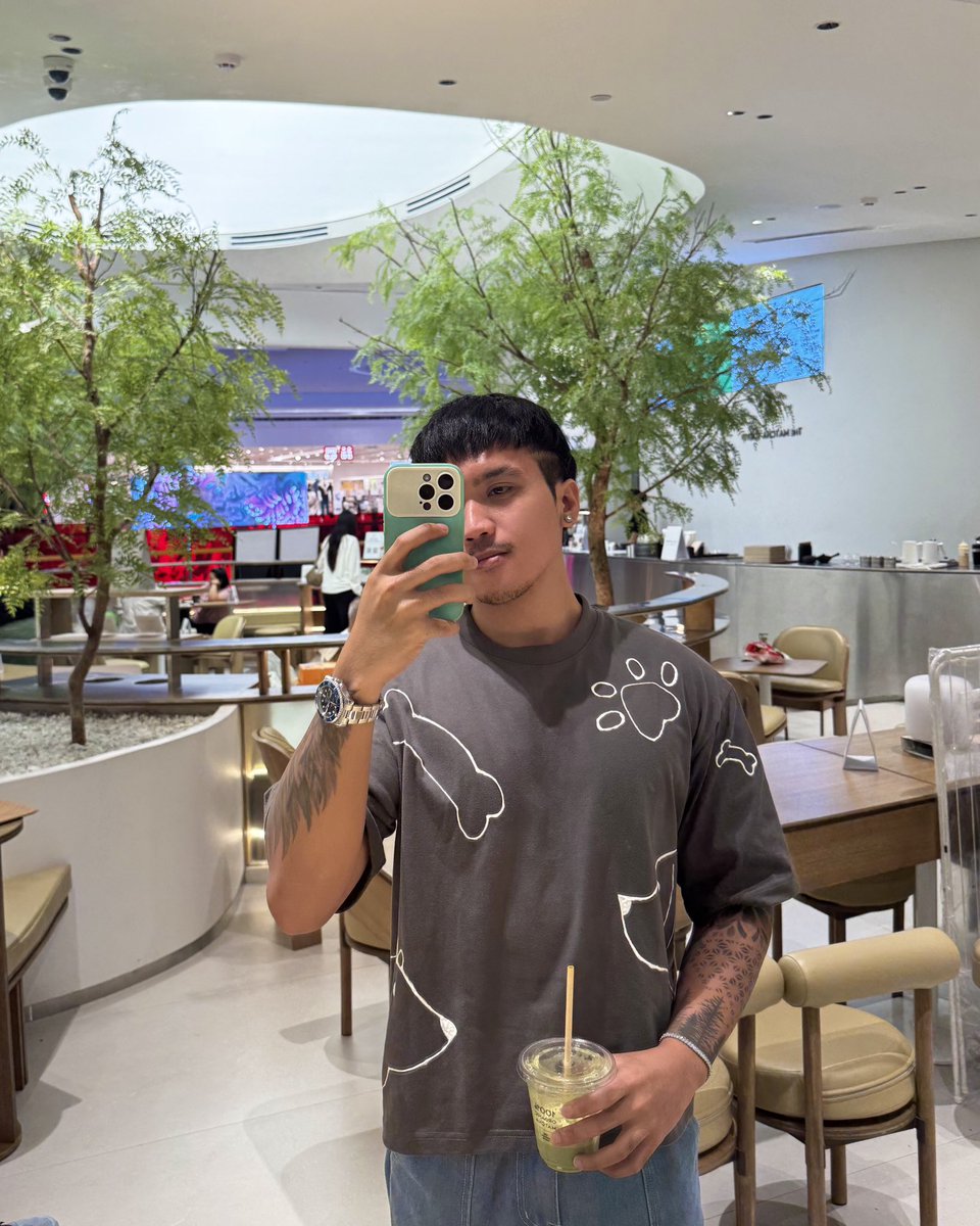 #iPhone17promax thanks sugar d. ems 😸

 #AppleEvent