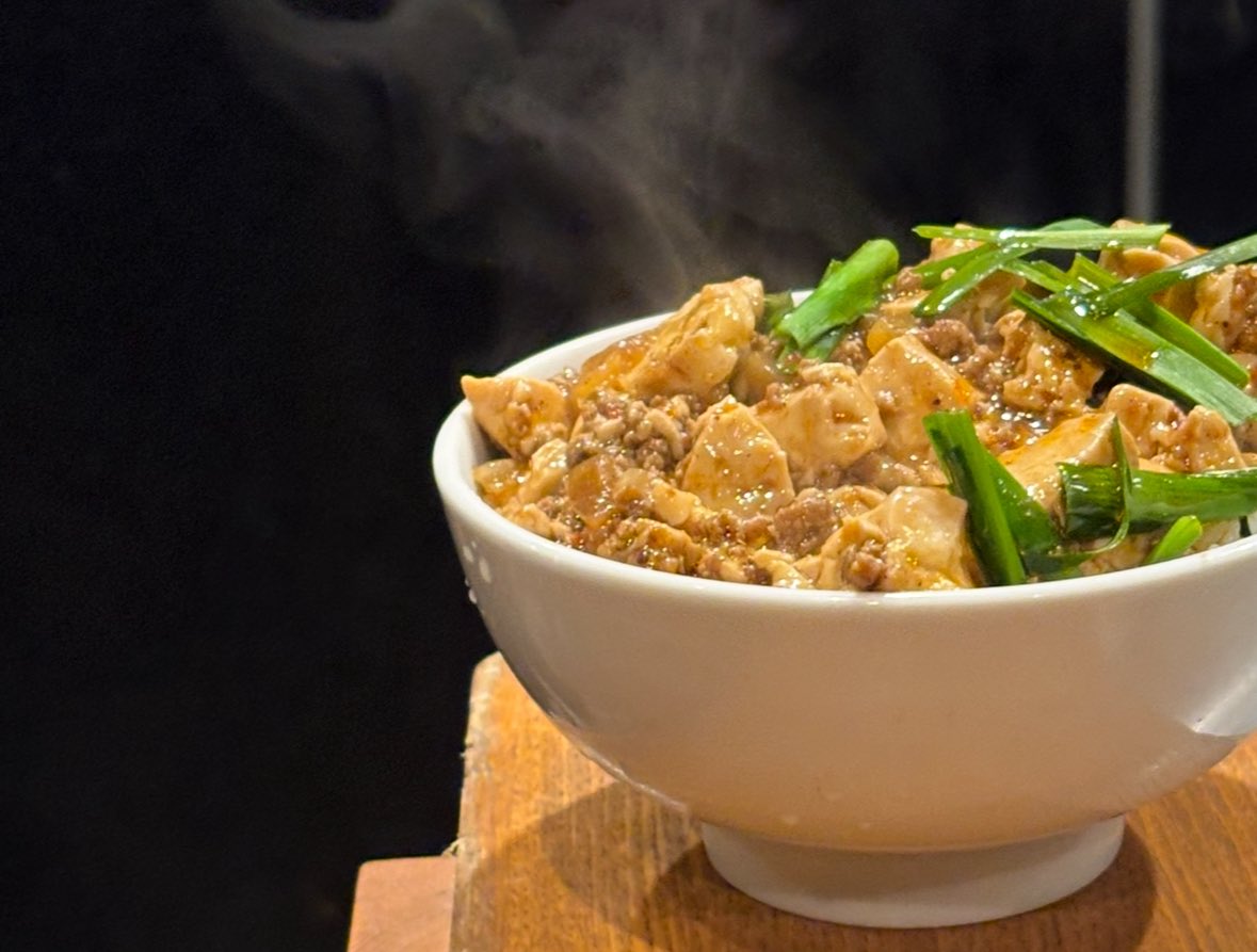 🍜×🔥🍚＝【タンマボ】
濃厚タンメンに、旨辛麻婆丼をドッキング‼️

禁断の炭水化物コンビ💥
一度ハマったら抜け出せない…
まさに“米泥棒”🍚

👉 あなたはタンマボ派？

#タンメントナリ #タンマボ