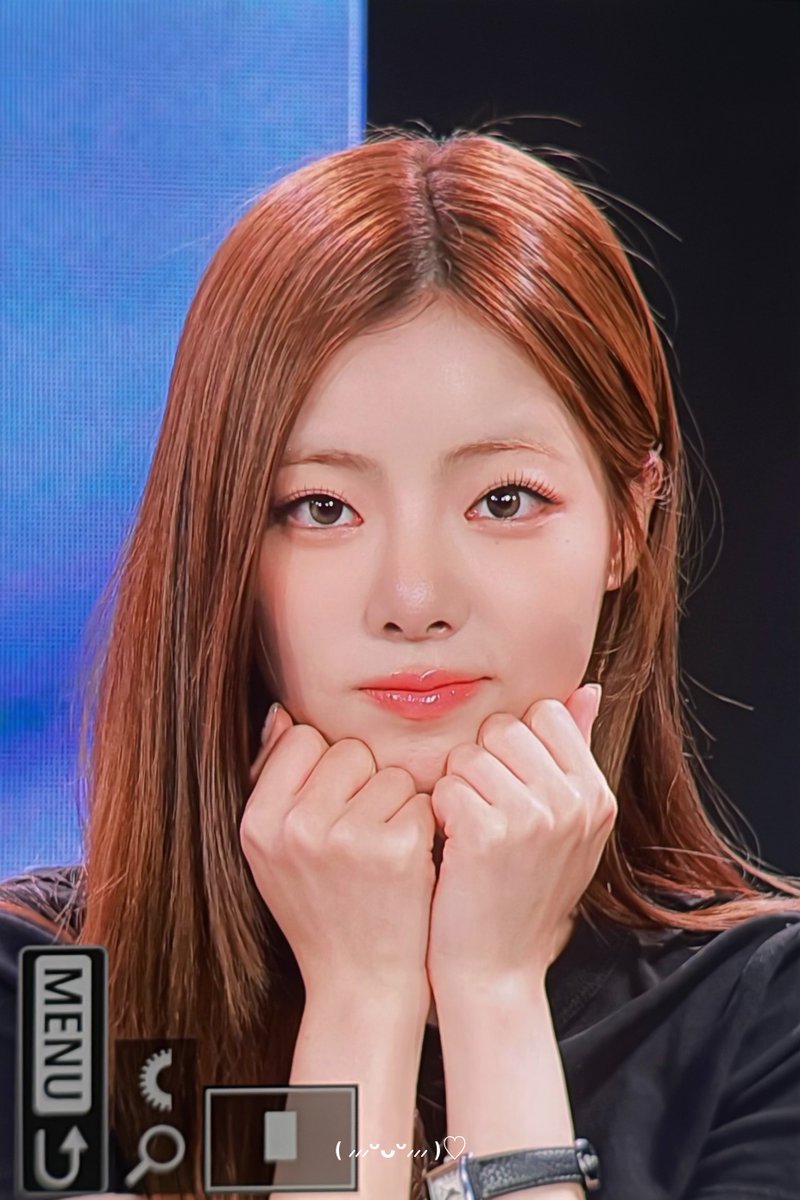 oneuldpaiting's tweet photo. 250910 팬싸 🧡
#나고은 #퍼플키스 #PURPLE_KISS https://t.co/5mBkjdhY7M