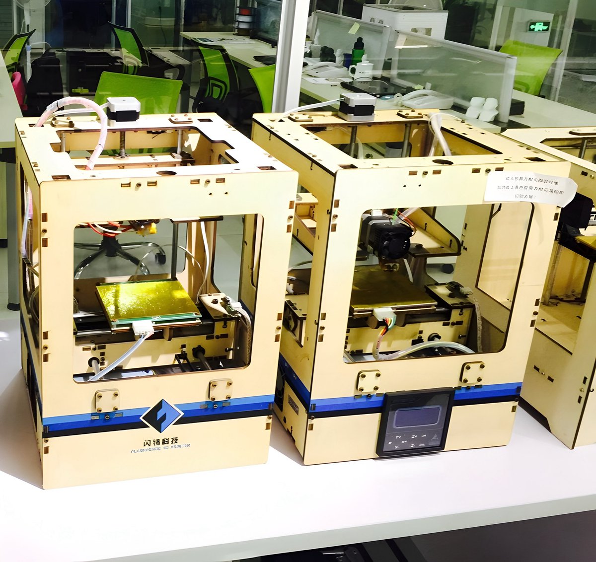 flashforgeの3Dプリンター史を振り返ると2012年から
左Adventurer1
右がAdventurer2
その後継機として3〜5まで登場してきたけど次はAD6⁈
どんな形で来るんだろう…
ツールチェンジャー搭載❓
<a href="/flashforge_jp/">FLASHFORGE JAPAN【3Dプリンター】</a>
#3Dプリンター #flashforge #adventurer