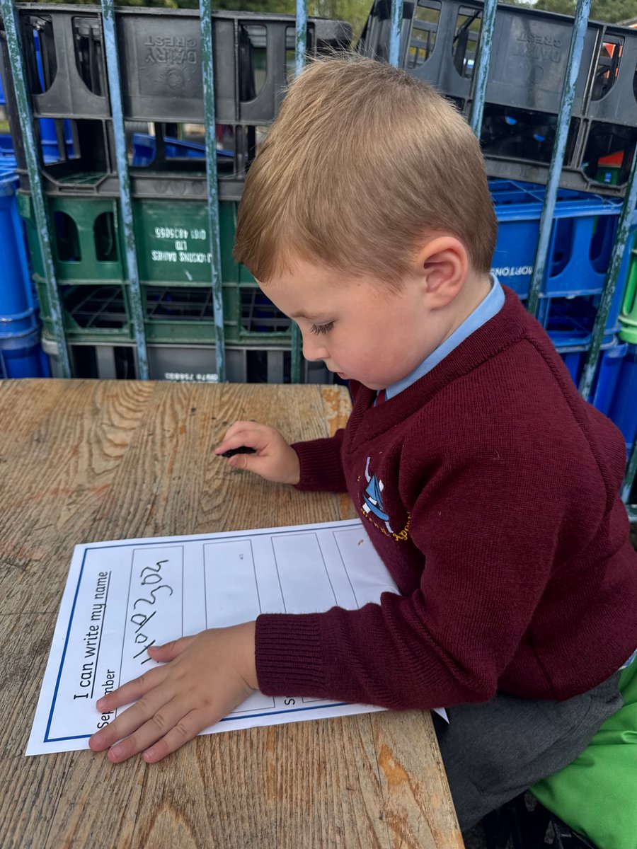 St_Andrew_Apost's tweet photo. Our name practice is underway in Reception and we are so proud of the children for their efforts. We will track this throughout the year and celebrate the children’s progress. ✍️☺️👏🏽 #SuccessfulSATA #SuccessfulEarlyWriting https://t.co/d5vJqzOH51