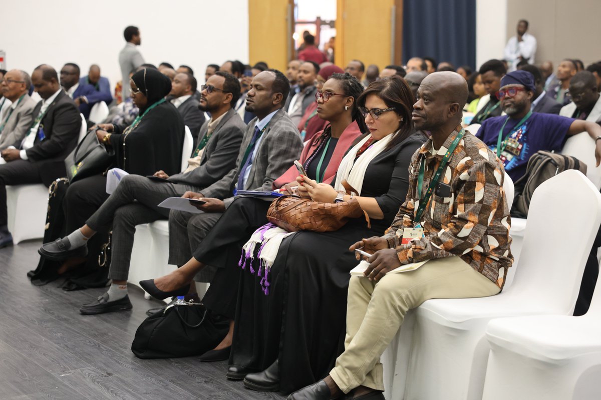 🚨 LIVE from #ACS2:
IOM side event on Climate-Induced Mobility in African Cities is underway in Addis Ababa, highlighting the urgent need to integrate #ClimateMobility into urban resilience planning. 

Case studies from 🇧🇮 Burundi, 🇪🇹 Ethiopia, 🇬🇭 Ghana being presented now.