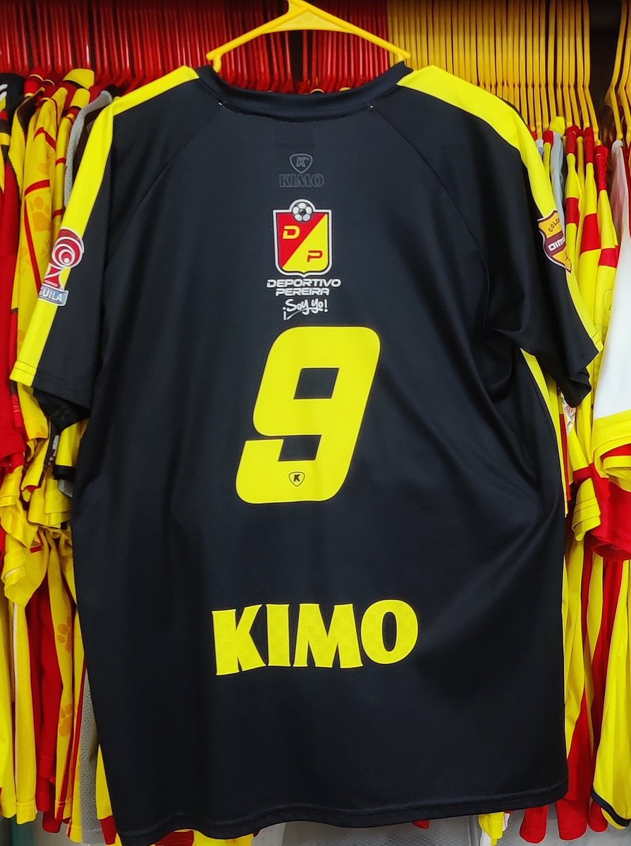 DATOSDEPOR1944's tweet photo. Camiseta @DeporPereiraFC 2015 usada por el paraguayo @ikogimenez https://t.co/WRvmLbmWIg