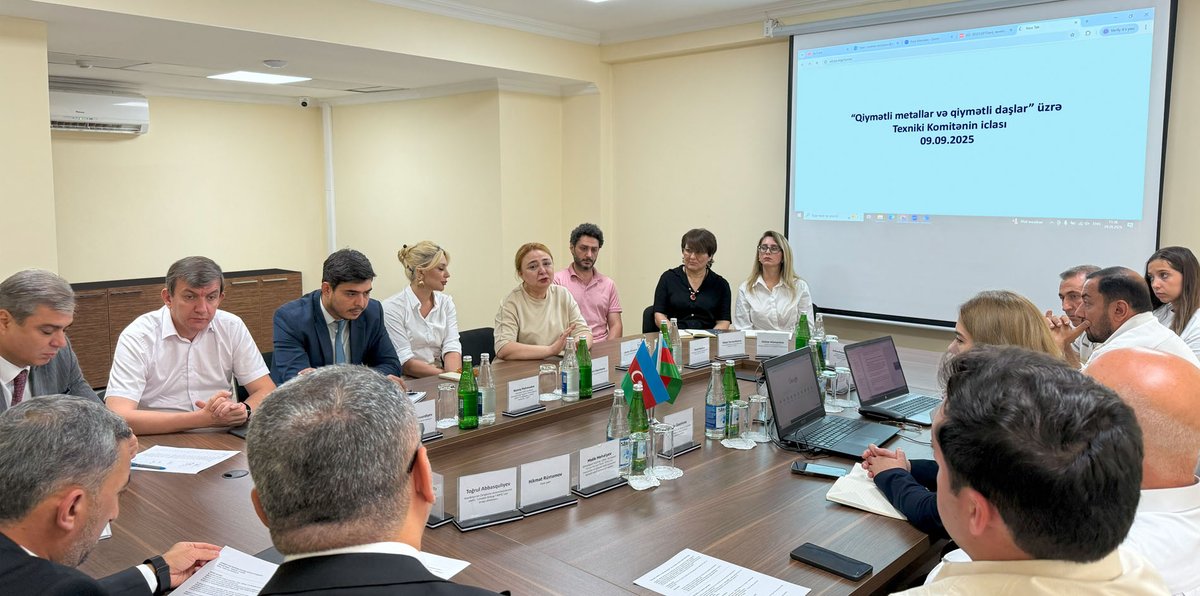 istehlakEkspert's tweet image. İstehlak Mallarının Ekspertizası Mərkəzində “Qiymətli metallar və qiymətli daşlar” üzrə Texniki Komitənin növbəti iclası keçirilib.
Ətraflı: ekspertiza.az/post/tk-36-mee…

#Antiinhisar #İMEM #Azstand #AzərGold