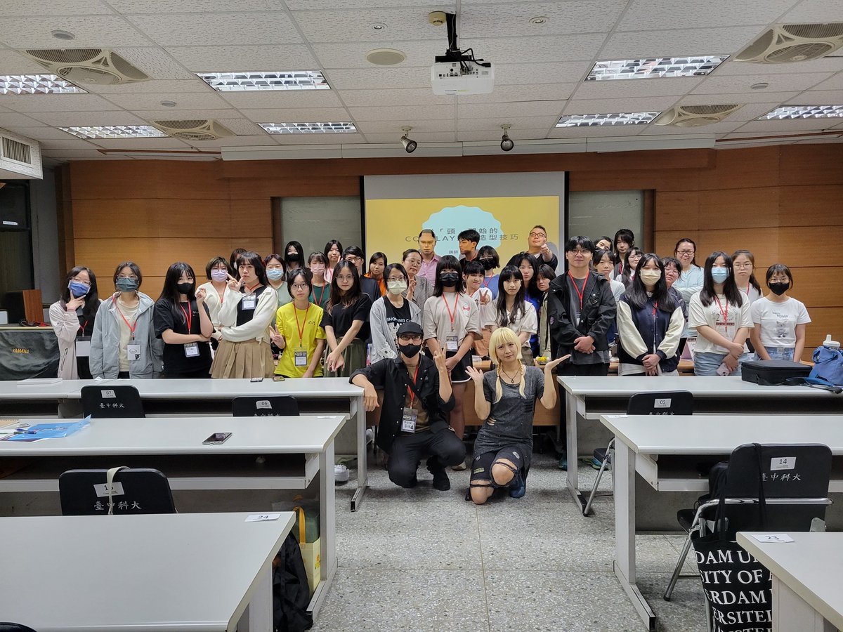 fancyfrontier's tweet image. #Cosplay攝影會 #工作坊回顧 
#Part01 第一天07/19
⚡⚡⚡
除了回顧👀2025漫畫角色跨域培育工作坊之外，這次還有重頭戲！
為延續課程，將於本周末舉辦【Cosplay 攝影會】✨
不管你是同為熱愛動漫Cos角色扮演的同好，還是想拍攝coser的朋友，都歡迎來參加同樂喔～📸💖

「Cosplay攝影會」…