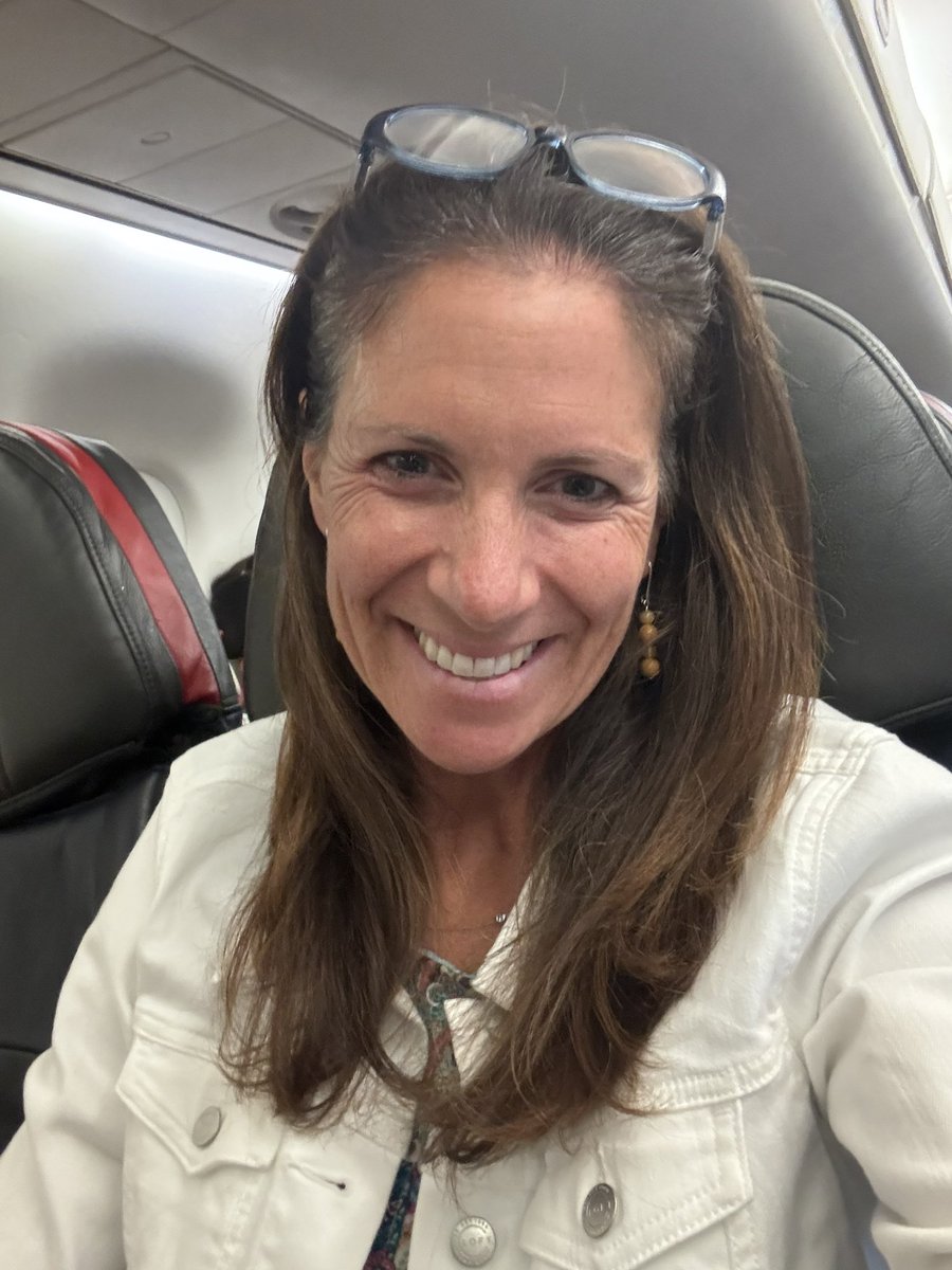 It’s back to school season- so for me it’s work travel season! Getting out to meet with educational leaders throughout the country (and beyond!) to talk about building global competency through educational travel. This morning’s journey is taking me to Ohio. Away we go…