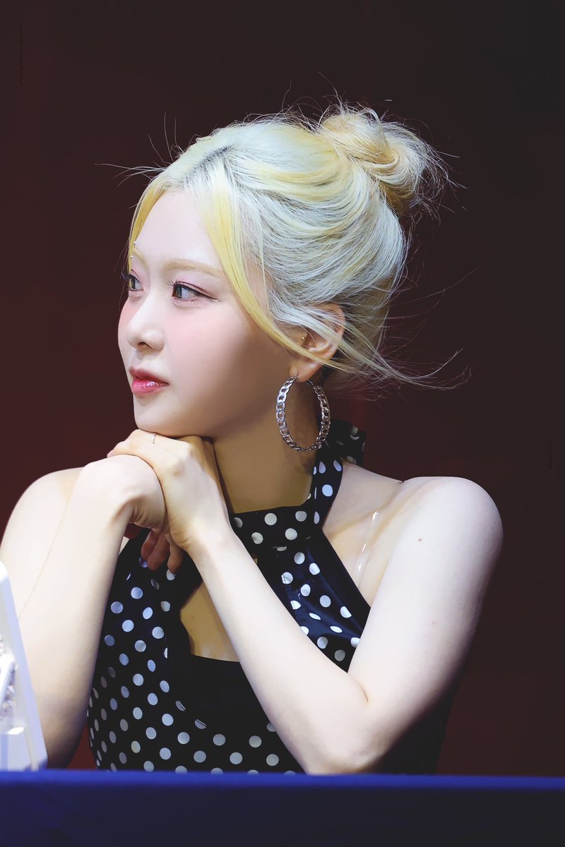 250810 (2PIC)

🫶

#ICHILLIN #아이칠린
#JACKIE #재키 #쟄과콩나물