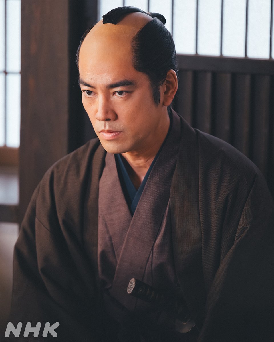 berabou_nhk's tweet image. ふんどしの守の治世に｢書を以(も)って抗いてぇ｣と蔦重。固い決意を聞いたシーンの戯作者のみなさんです。

ドラマを見返す👇
plus.nhk.jp/watch/st/g1_20…

#大河べらぼう
#尾美としのり #桐谷健太 #岡山天音