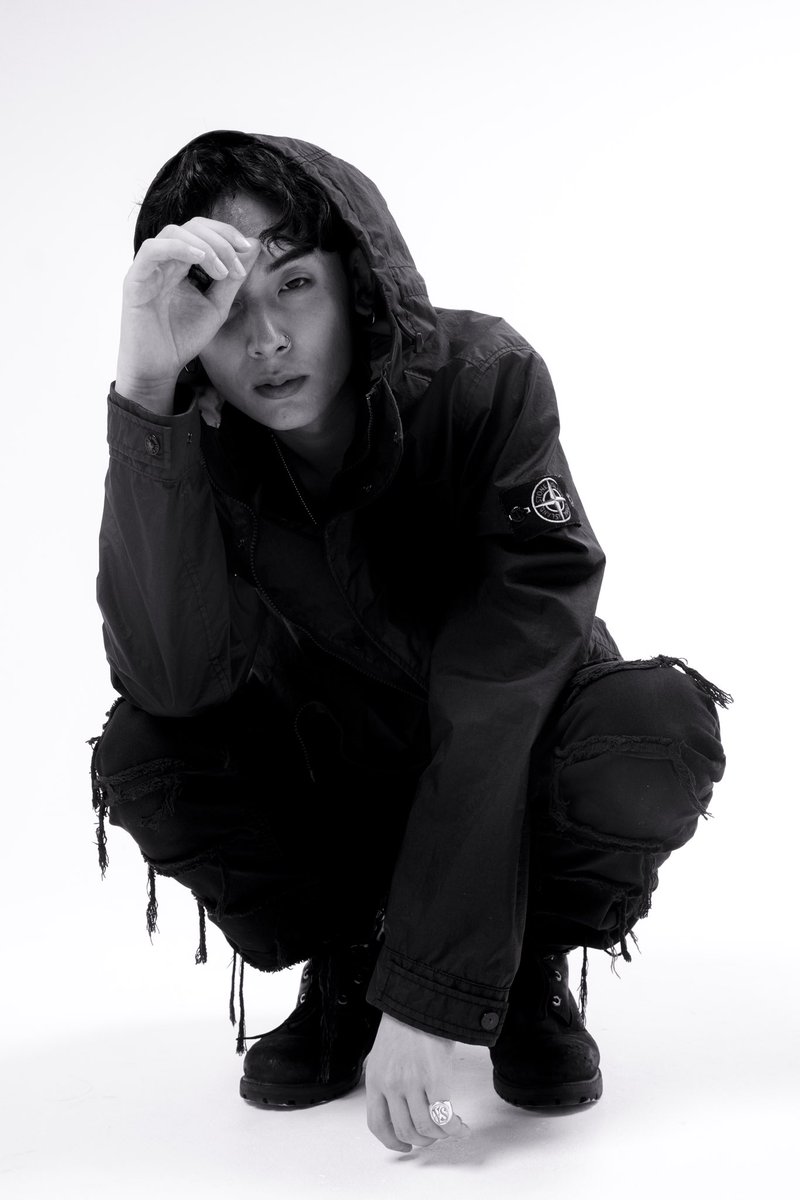 new profile
new single next week🗣️🗣️