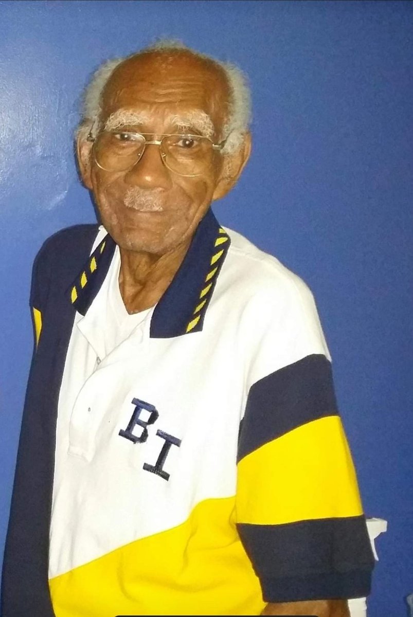 BIParentEngage's tweet image. Before I even started working at Bradwell Institute, daddy loved BI. Happy Heavenly Birthday daddy🕊🎂😔 I miss you so much. #HonoraryTiger🐅 #mydaddy
@BradwellTigers