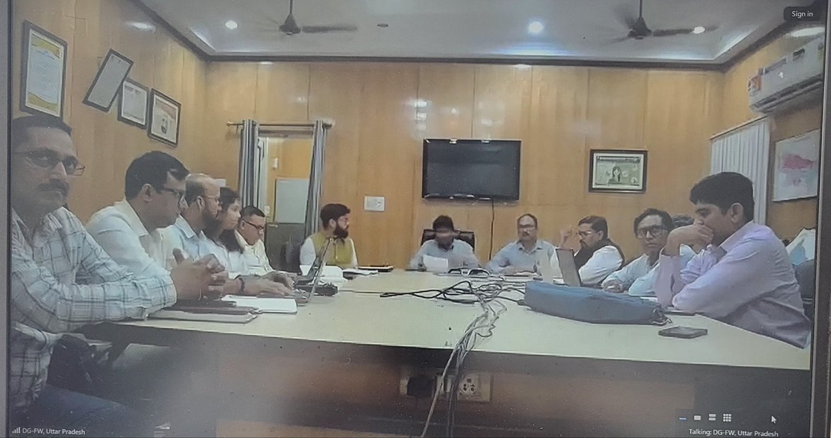ManojShukul's tweet image. State review of #RoutineImmunization &amp;amp; #SwasthNariShashaktPariwar #UttarPradesh chaired by DG @upfamilywelfare
All #CMOs &amp;amp; #DIOs attended the virtual meeting along with development partners @sepio_up @nhm_up