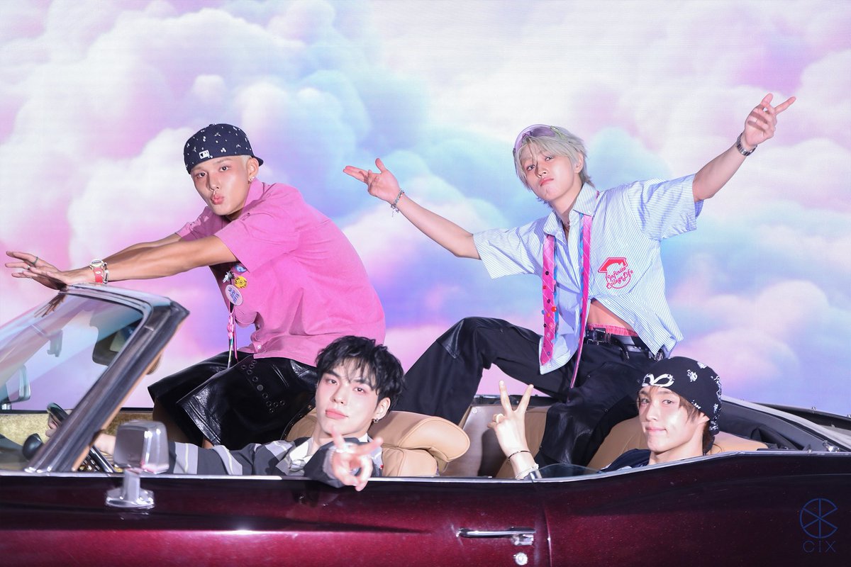 CIX_Official's tweet photo. [BEHIND]
FIX가 궁금해하던 8th EP ALBUM 'GO Chapter 1 : GO Together' 자켓 비하인드 2편 🪽

Naver Blog
▶️ https://t.co/La6CquHqP7

#CIX #씨아이엑스 #BX #승훈 #용희 #현석 #GO_Chapter1 #GO_Together #니가궁금해 https://t.co/FPJOvORiIB