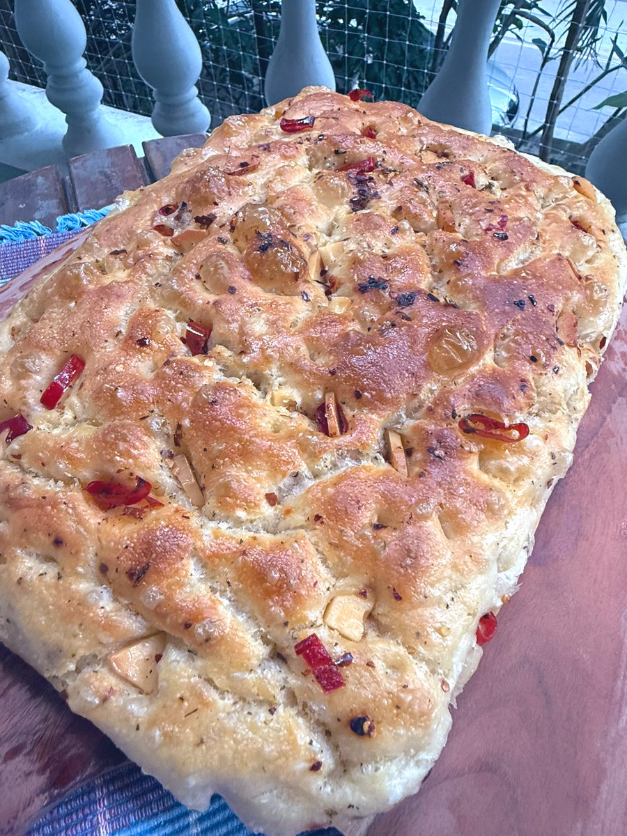 cloud_surfer72's tweet image. … Wouldn't you agree?
Baby, you and me got a groovy kind of love
We got a groovy kind of love .. 

#bakingtherapy #SmokedCheeseNSlicedPaparika 
#foccacia❤️