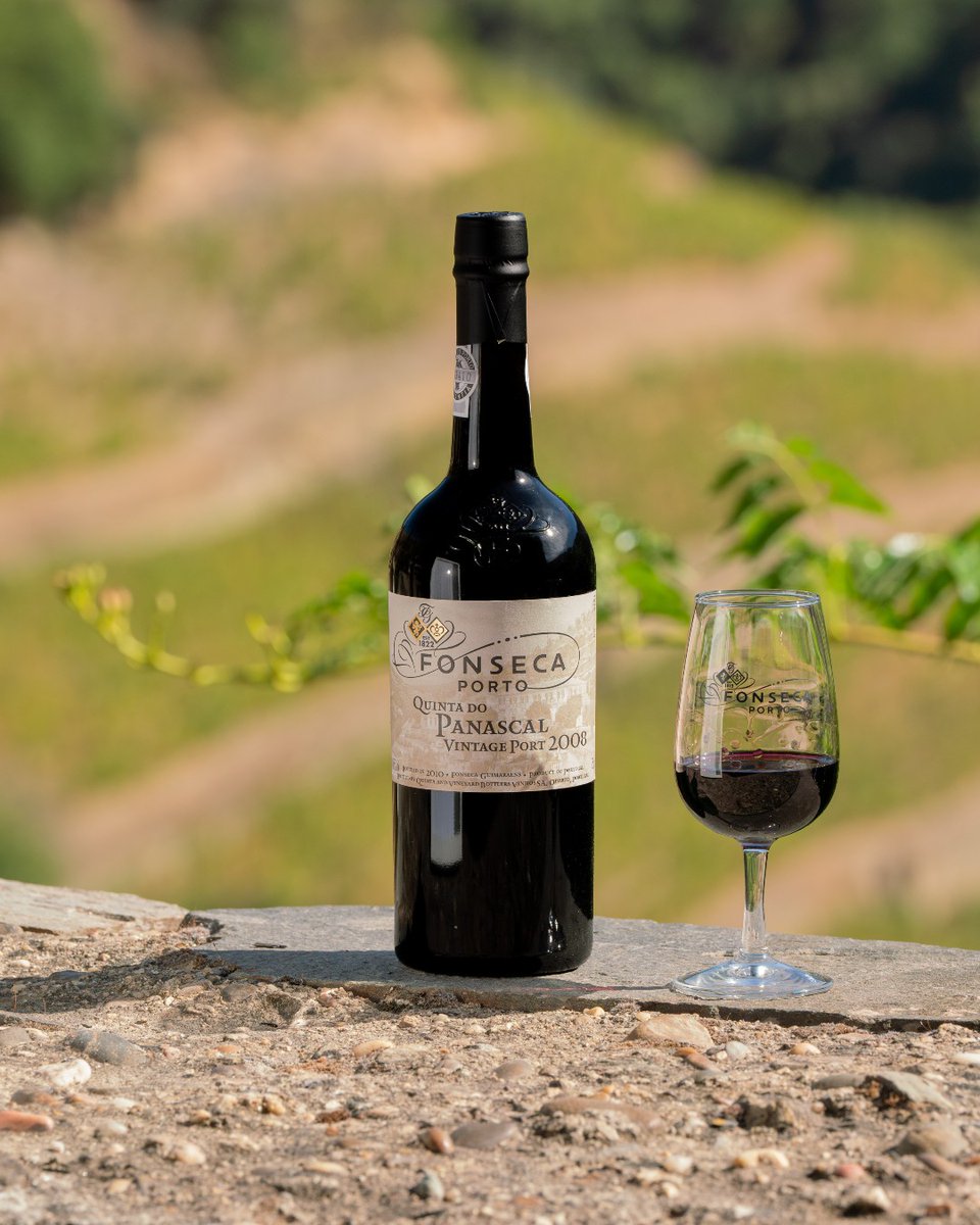 From Quinta do Panascal, we wish all lovers of this unique nectar from the Douro a Happy #PortWineDay.

We recommend a Fonseca Quinta do Panascal Vintage 2008 to celebrate this special day.

#FonsecaPort