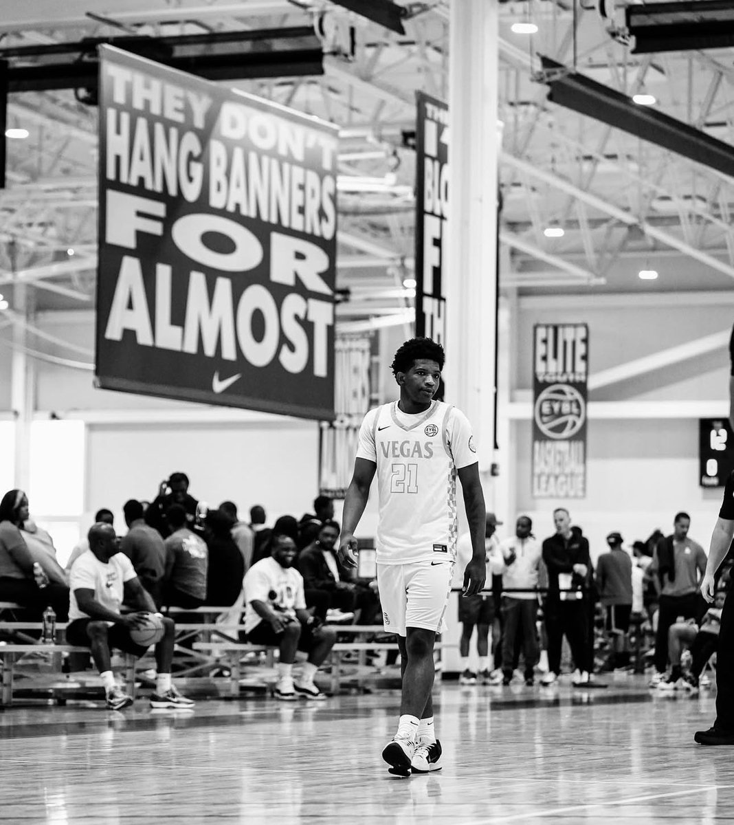 From Vegas to Utah: Josiah Stroughter Talks EYBL, Growth, and D1 Attention

🔗 - phenomhoopreport.com/from-vegas-to-…