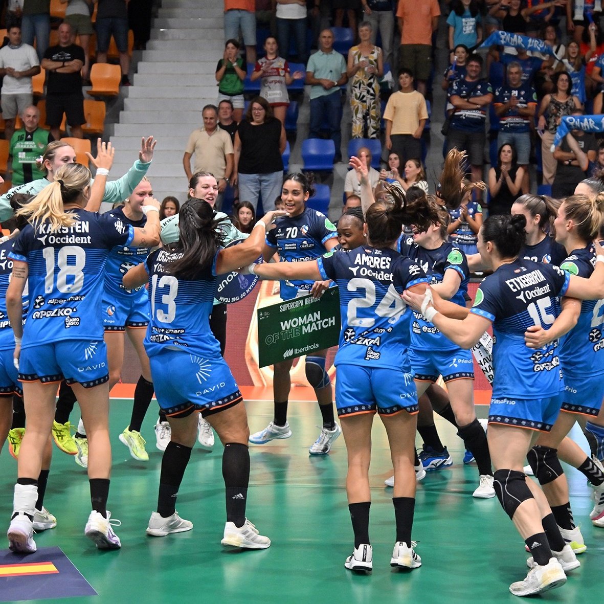 GIPUZKOA KIROLAK:

🏄🏻 Aitor Francesena 
🤾🏻‍♀️ Carmen Arroyo 

🎙️ <a href="/Giobatista19/">Giovanni Batista</a>
📻 go.ivoox.com/rf/157566203