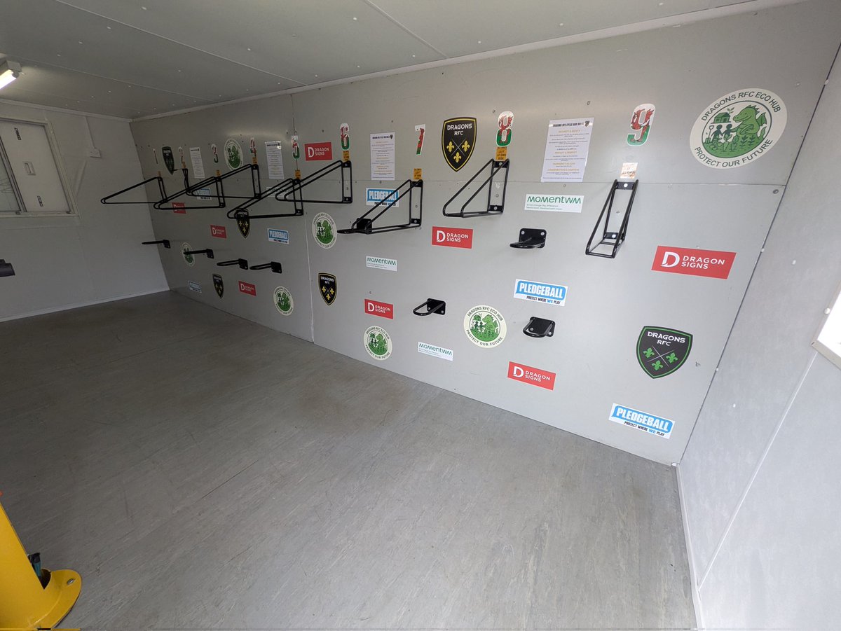 🚲𝘽𝙧𝙞𝙣𝙜 𝙮𝙤𝙪𝙧 𝙗𝙞𝙠𝙚 𝙩𝙤 𝙍𝙤𝙙𝙣𝙚𝙮 𝙋𝙖𝙧𝙖𝙙𝙚! 🚲

We now have 9⃣ cycle storage spaces for fans to safely store their bike during a game if they wish too 👍 

Fans can pre-book spaces by clicking the link ➡️ tickettailor.com/events/dragons…

#WeAreGwentRugby