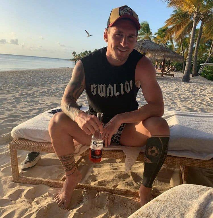 MESSI100 tweet media